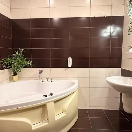 דירה Premium - Spacious 3br With Balcony בוקרשט