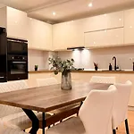Premium - Spacious 3br With Balcony Appartement Bucarest