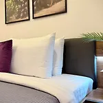 Premium - Spacious 3br With Balcony Апартаменты *