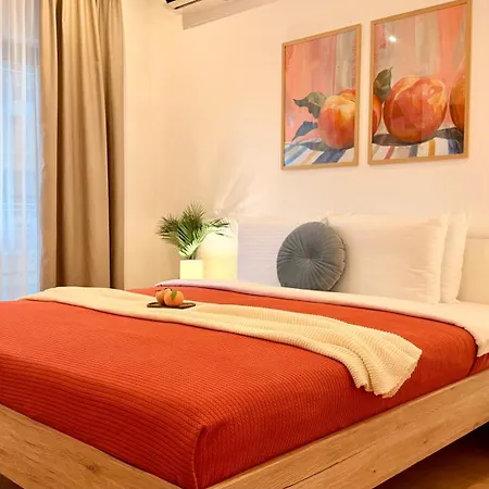 Premium - Spacious 3br With Balcony Daire Bükreş