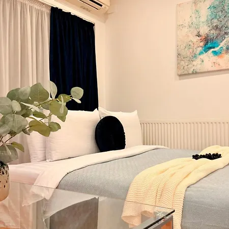 Premium - Spacious 3br With Balcony Daire *