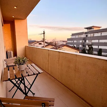 Premium - Spacious 3br With Balcony アパート *