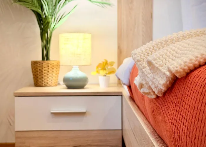 Premium - Spacious 3br With Balcony * Bukarest