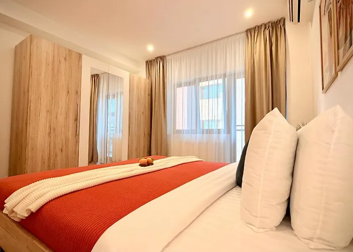 Premium - Spacious 3br With Balcony Apartament Bukareszt