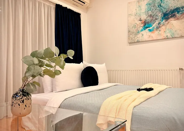 Premium - Spacious 3br With Balcony Apartament *