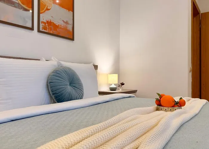 Διαμέρισμα Premium - Spacious 3br With Balcony *