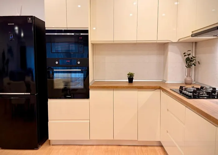 Апартаменты Premium - Spacious 3br With Balcony