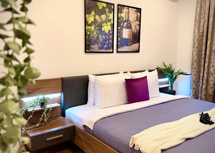 Апартаменты Premium - Spacious 3br With Balcony